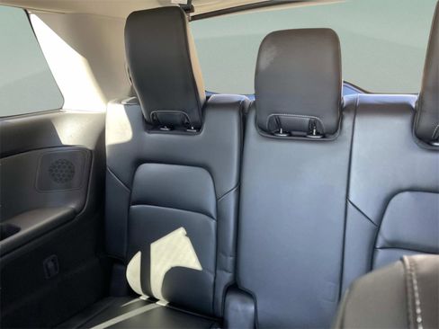 New 2026 Nissan Pathfinder SL image 10