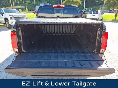 Used 2024 Chevrolet Colorado LT w/ LT Convenience Package III AWD/4WD image 31