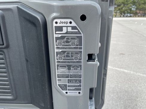 Used 2022 Jeep Wrangler Rubicon w/ LED Lighting Group image 21