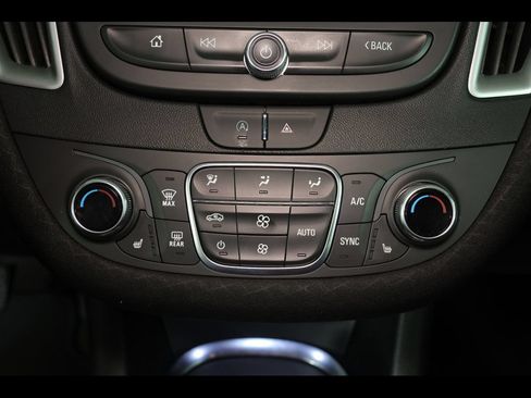Used 2024 Chevrolet Malibu LT FWD image 25