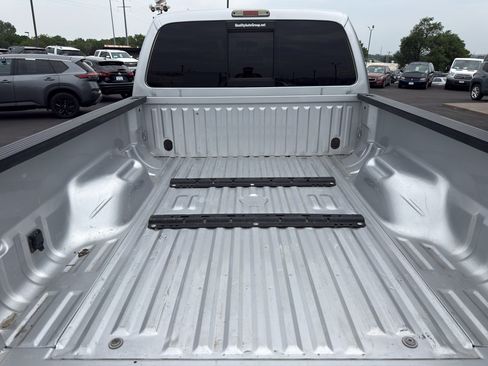Used 2016 Ford F250 Platinum w/ Platinum Package AWD/4WD image 10