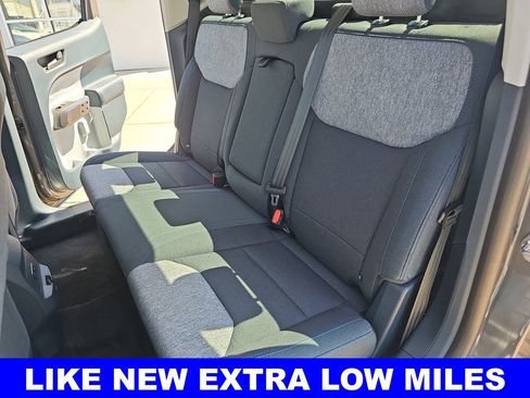 Used 2025 Ford Maverick XLT image 13