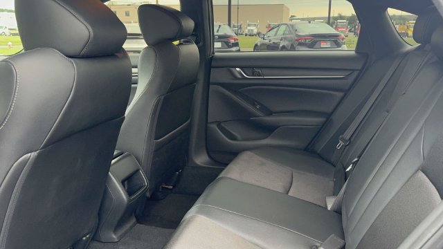 Used 2019 Honda Accord Sport image 7