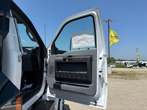 New 2026 Ford F650 2WD Regular Cab Super Duty image 14
