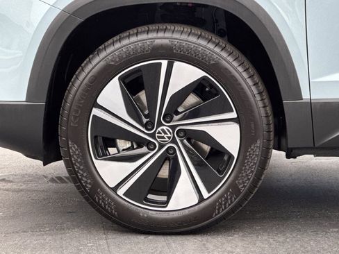 New 2026 Volkswagen Taos SE AWD/4WD image 25