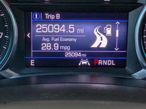 Used 2021 Chevrolet Equinox LT image 26