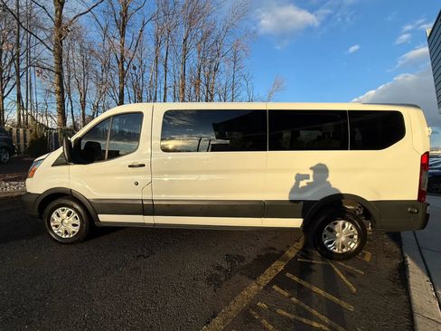 Used 2015 Ford Transit 350 XLT image 3