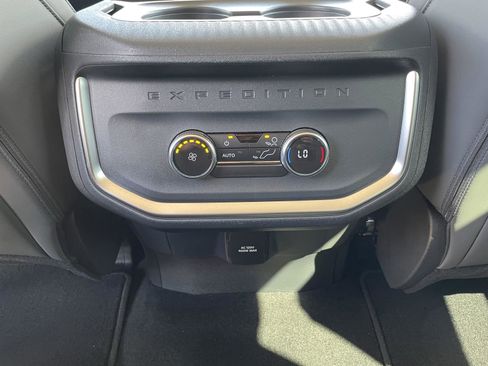 New 2025 Ford Expedition Max Active image 29