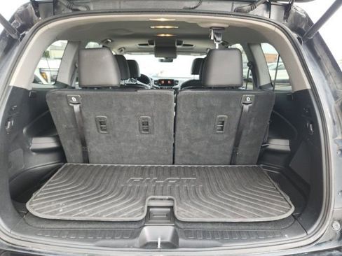 Used 2021 Honda Pilot Touring image 19