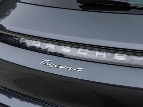 Certified 2023 Porsche Taycan 4 Cross Turismo image 19