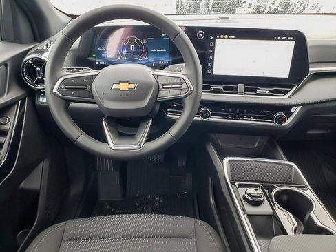 New 2026 Chevrolet Equinox LT w/ Safety and Technology Package image 24