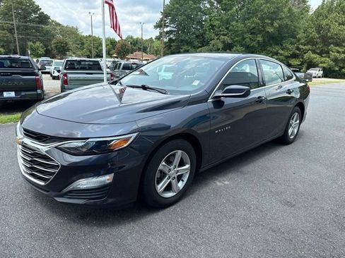 Used 2022 Chevrolet Malibu LS w/ Driver Confidence Package II FWD image 3