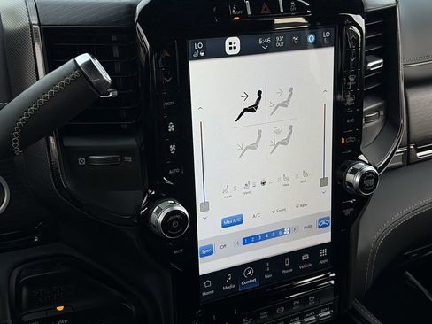 Used 2024 RAM 3500 Limited image 17