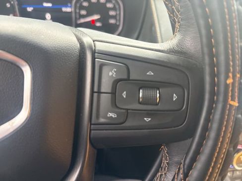 Used 2021 GMC Yukon AT4 w/ Technology Package image 15