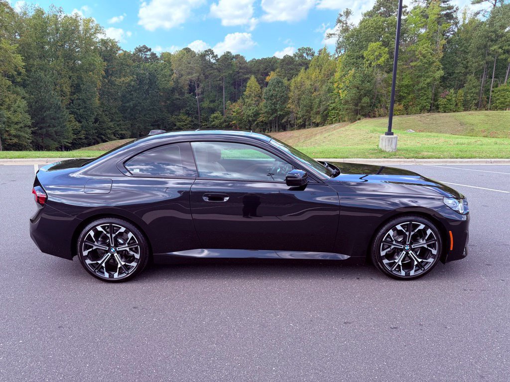 Used 2025 BMW 230i Coupe w/ M Sport Package RWD image 12