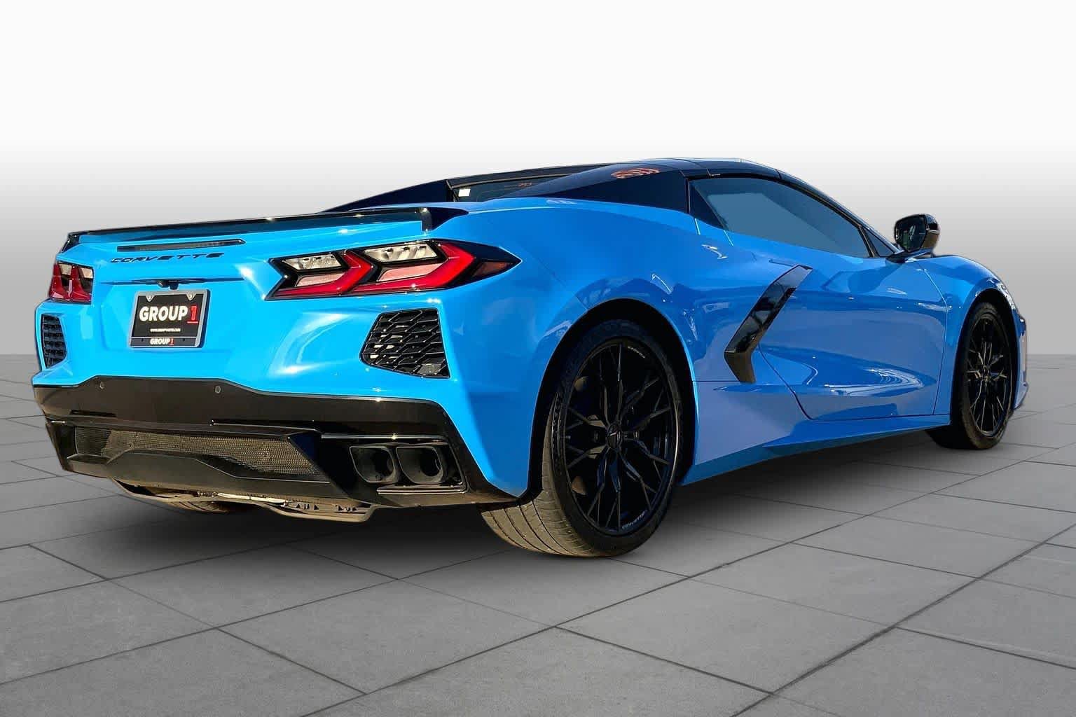 Used 2023 Chevrolet Corvette Stingray Convertible w/ 1LT RWD image 12