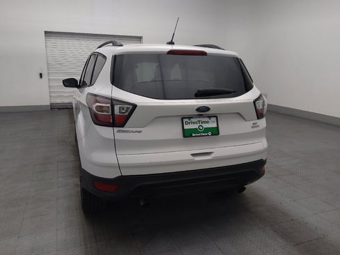 Used 2017 Ford Escape SE w/ Equipment Group 201A FWD image 6