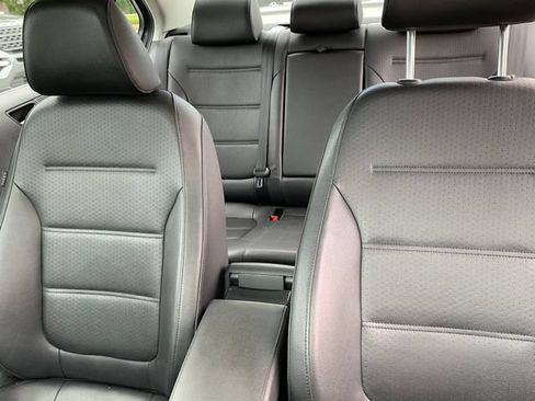Used 2013 Volkswagen Jetta SE FWD image 11
