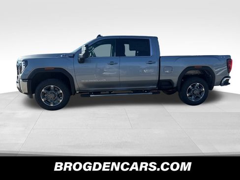 New 2026 GMC Sierra 2500 SLE w/ SLE Value Package; image 6