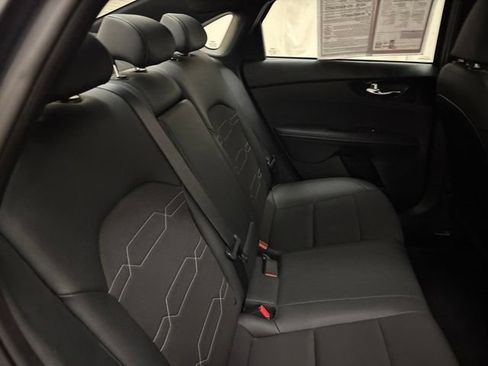 Used 2023 Kia Forte GT-Line w/ GT-Line Premium Package FWD image 21