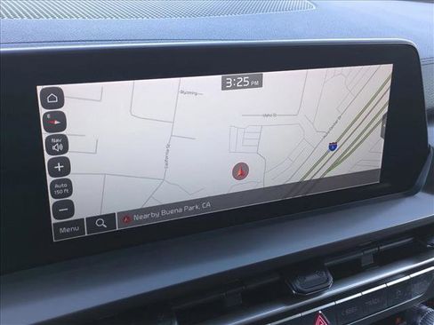 Used 2023 Kia Telluride LX image 13