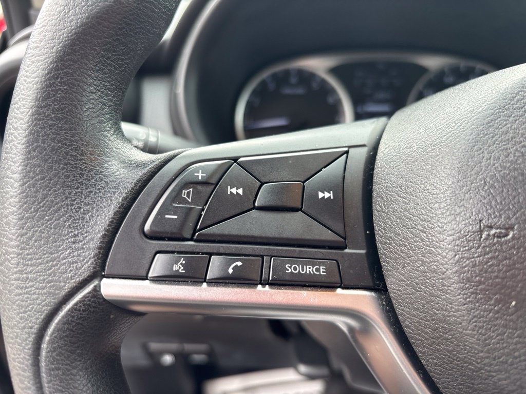 Used 2021 Nissan Kicks S FWD image 21