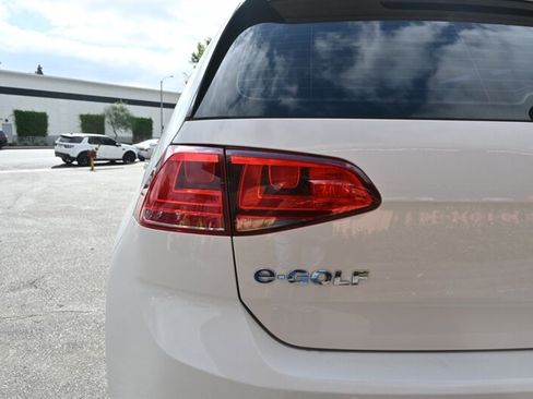 Used 2016 Volkswagen e-Golf SE w/ DC Fast Charging Package image 9