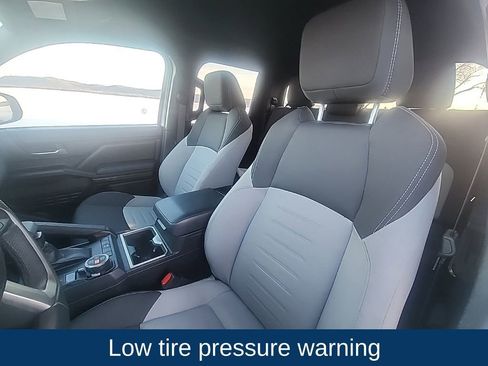 Used 2025 Toyota Tacoma TRD Off-Road image 16