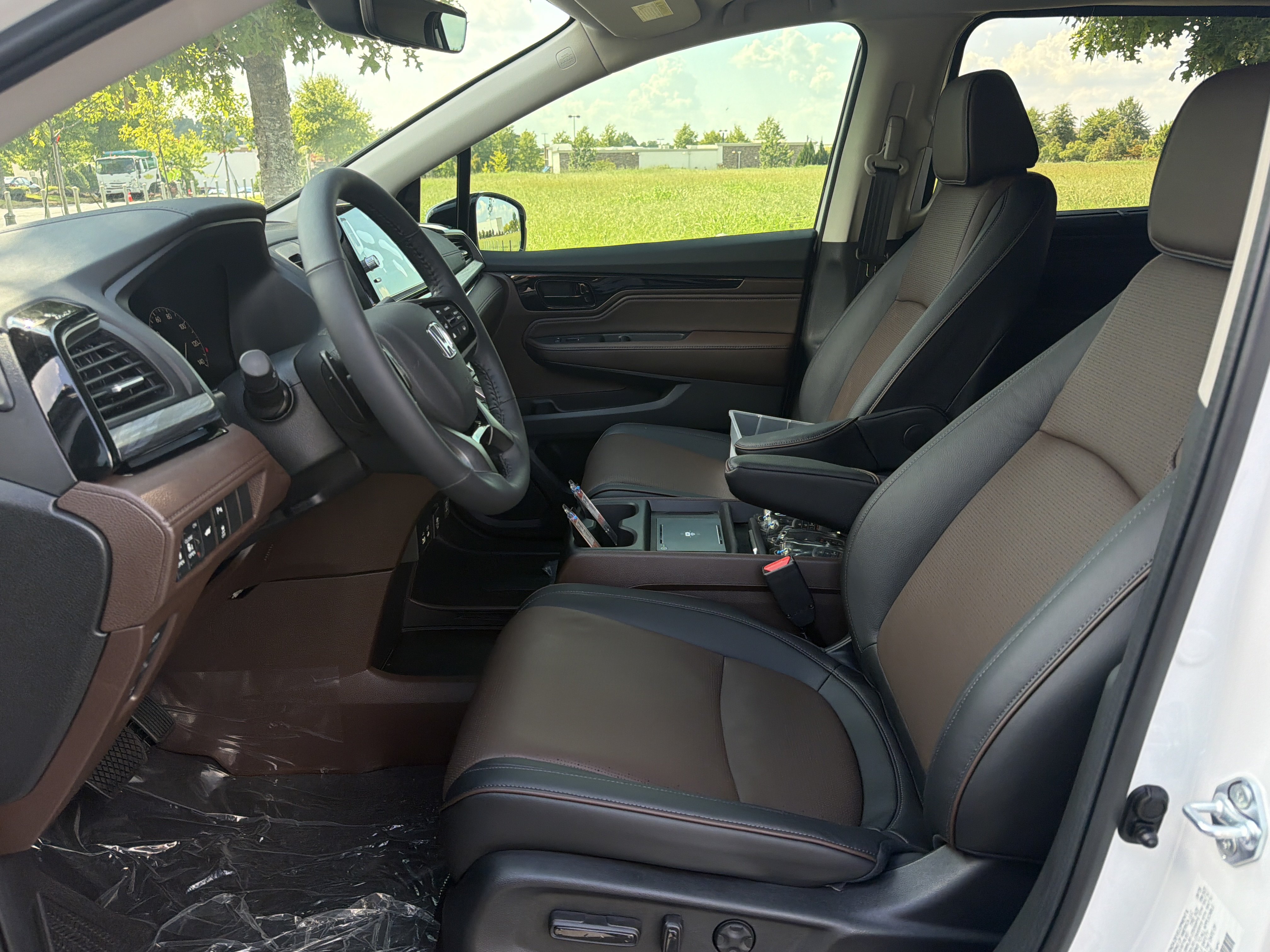 Used 2027 Honda Odyssey Elite image 21