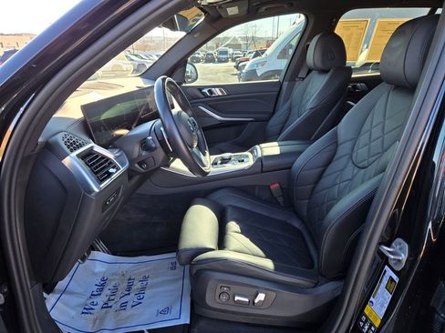 Used 2024 BMW X5 xDrive40i w/ M Sport Package image 15