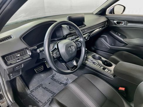 Used 2023 Honda Civic Sport image 9