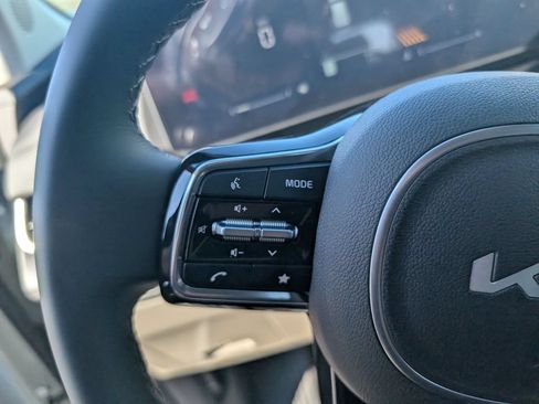 New 2026 Kia Carnival EX FWD image 15