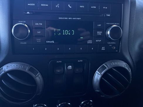 Used 2017 Jeep Wrangler Sport w/ Quick Order Package 24S image 15