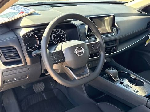 Certified 2025 Nissan Rogue S image 18