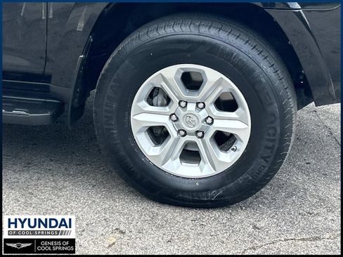 Used 2021 Toyota 4Runner SR5 Premium AWD/4WD image 9