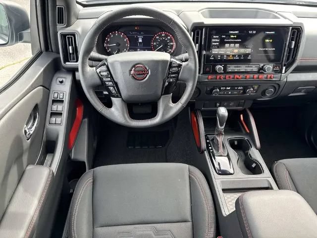 Certified 2025 Nissan Frontier Pro-X RWD image 14