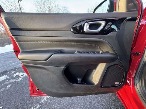 Used 2022 Jeep Compass Limited w/ (RED) Package image 26