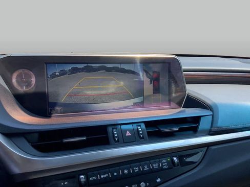 Used 2020 Lexus ES 350 Ultra Luxury w/ Accessory Package 2 FWD image 27