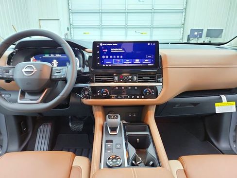 New 2026 Nissan Pathfinder Platinum image 29