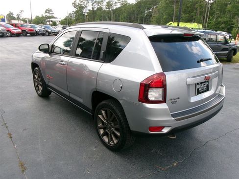 Used 2016 Jeep Compass 75th Anniversary w/ Power Value Group image 7