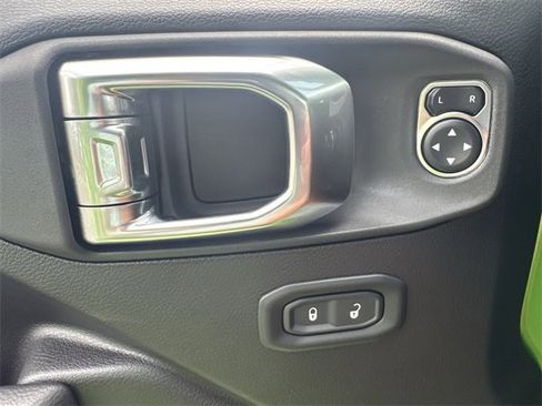 New 2025 Jeep Gladiator Willys image 29