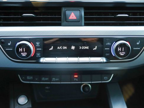 Used 2018 Audi A4 2.0T Premium Plus image 41