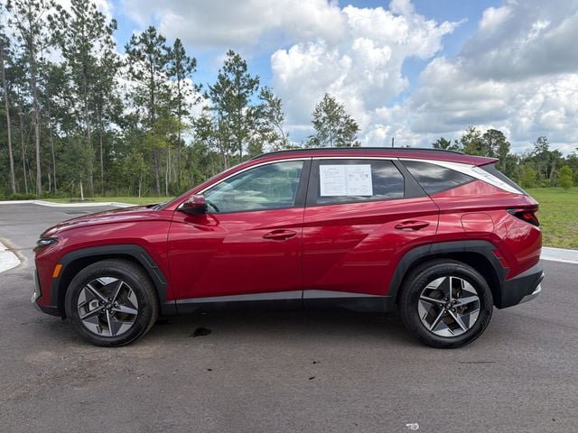 Used 2025 Hyundai Tucson SEL FWD image 2