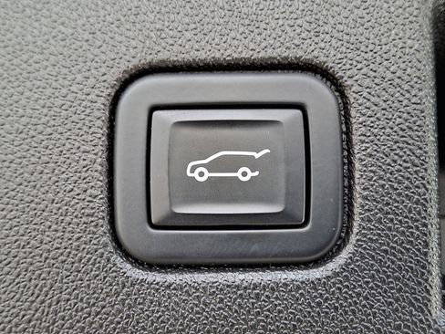 Certified 2022 Chevrolet Equinox LT image 29