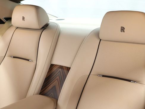 Used 2015 Rolls-Royce Wraith RWD image 68