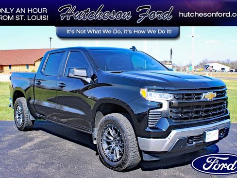 Used 2025 Chevrolet Silverado 1500 LT image 1
