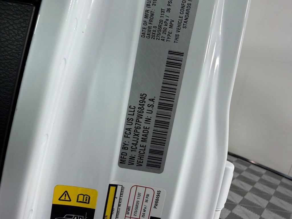 Certified 2023 Jeep Wrangler Unlimited Sahara AWD/4WD image 26