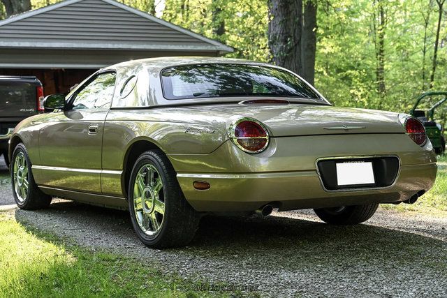 Used 2005 Ford Thunderbird RWD image 6