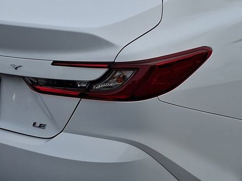 Used 2025 Toyota Camry LE image 11