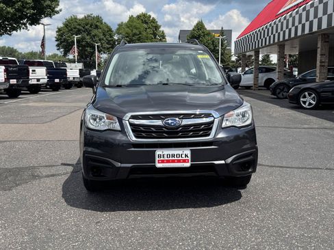 Used 2018 Subaru Forester 2.5i w/ Alloy Wheel Package AWD/4WD image 2